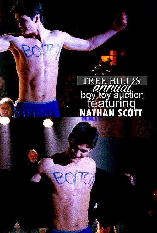 Nathan Scott played by James Lafferty. This is in the first season of the show meaning that he is supposed to be 16 to 17 years old.  