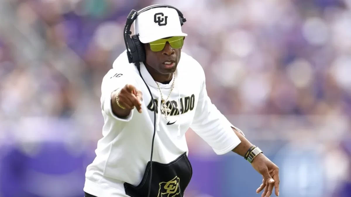 Deion+Sanders+coaching+a+game+for+the+Colorado+Buffaloes