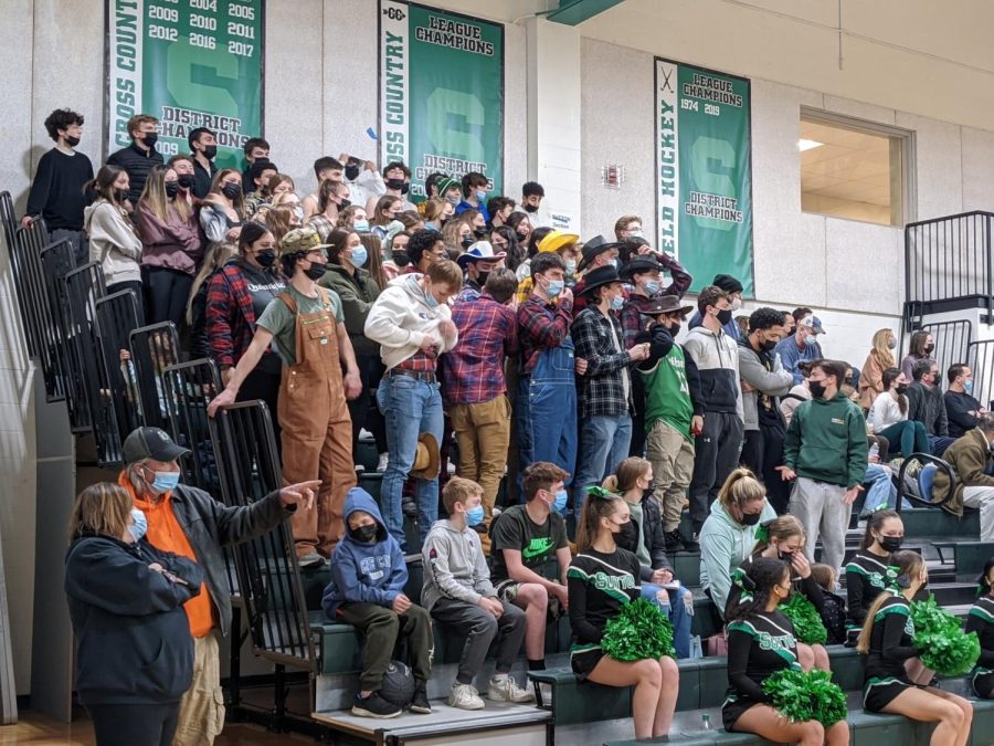 The Sutton Barnyard is packed and ready to support the basketball team.