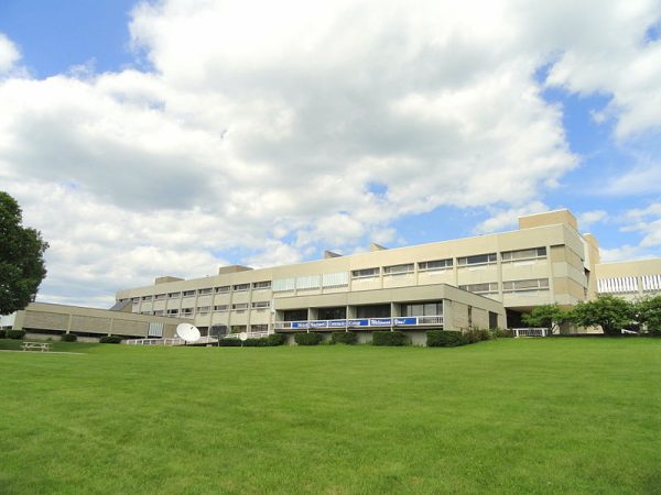 Mount Wachusett Community College is one of many inexpensive and possibly free places to receive a quality education (https://commons.wikimedia.org/wiki/User:Daderot--Public Domain)