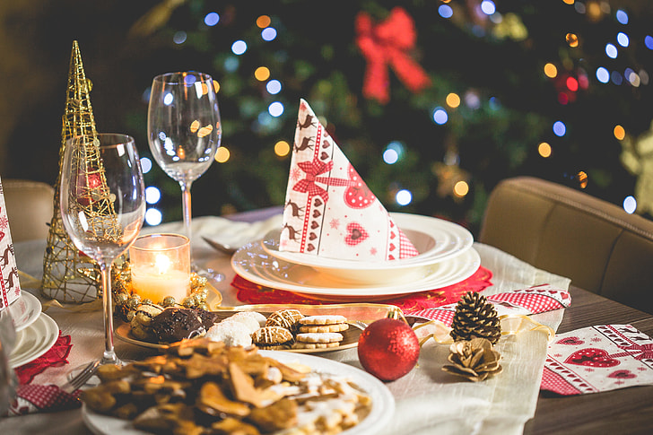 Christmas dinner setting