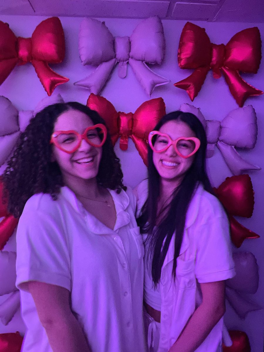 Jahaira and Samara at a galentines they decided to say yes to and go, they ended up having so much fun!